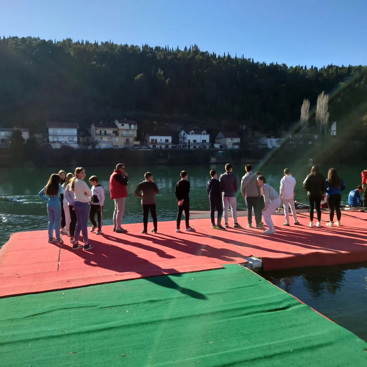 Provodimo II. fazu projekta “Besplatna škola veslanja u školskom čamcu Gig 4x”